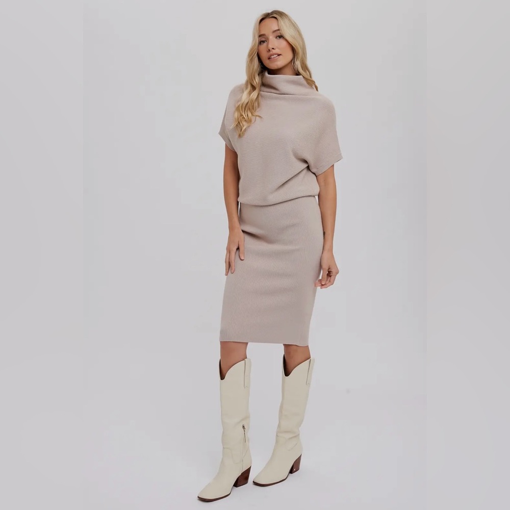 Women's Slouch Cowl Neck Dolman Midi Dress